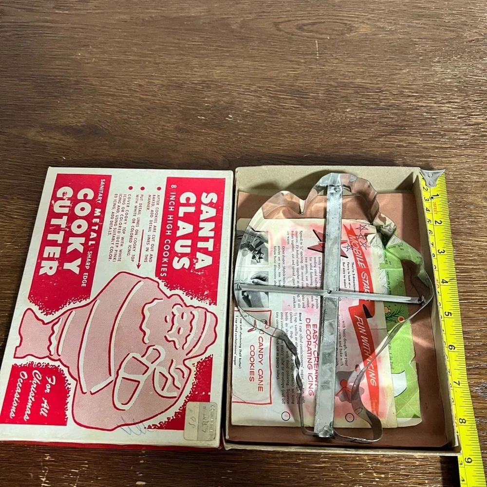 Vintage 1950s Santa Claus Metal Cookie Cutter w/ Original Box 8” Holiday Baking
